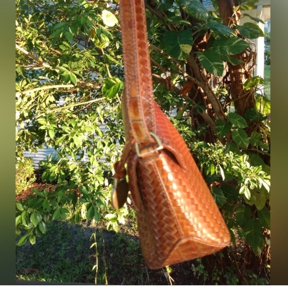 Brahmin Brown Leather Barrel Bag - Picture 10 of 12